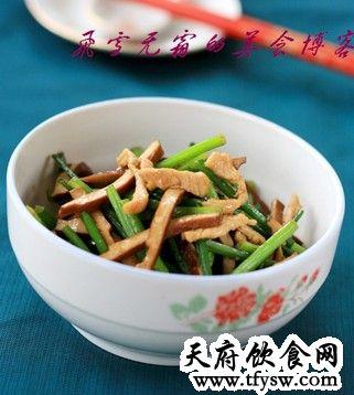 韭菜苔炒茶干的做法