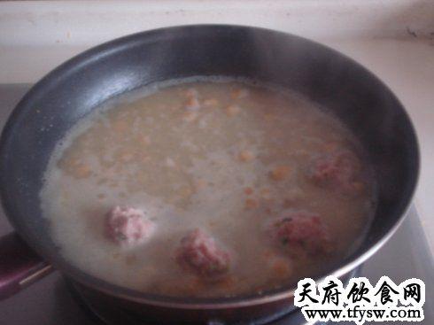 肉丸豆汤饭
