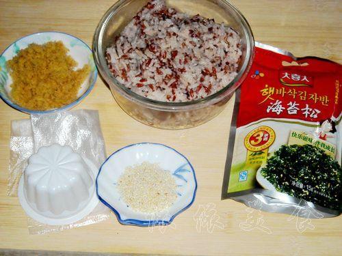 红米肉松海苔饭团大米