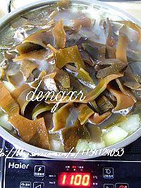 冬瓜海带骨头汤的做法3