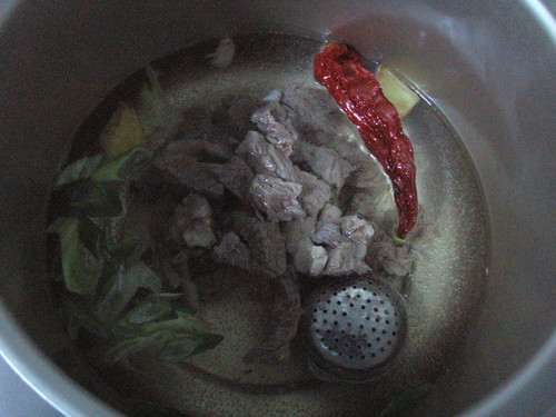萝卜海带炖牛肉的做法