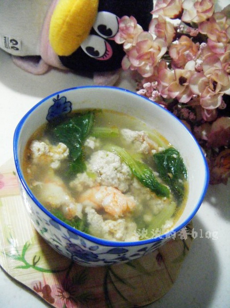 豆腐丸子鲜虾汤