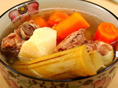 红萝卜马蹄竹蔗汤