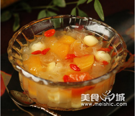 木瓜银耳莲子汤的做法
