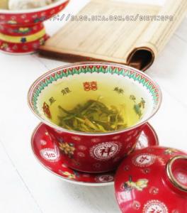 干姜丝绿茶的做法