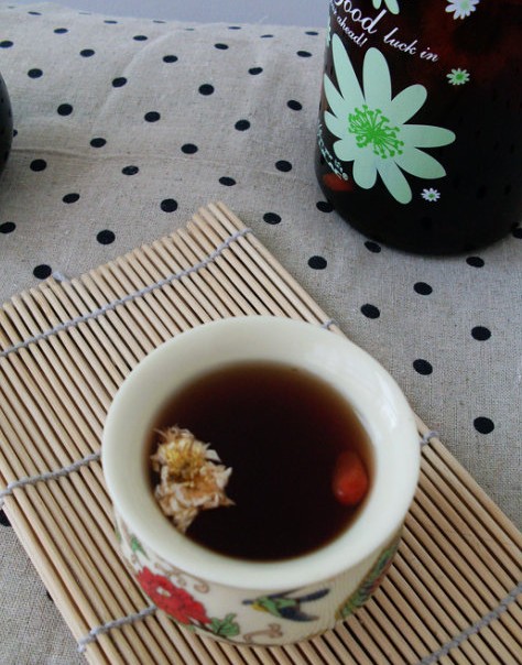 杞枣菊花普洱茶的做法