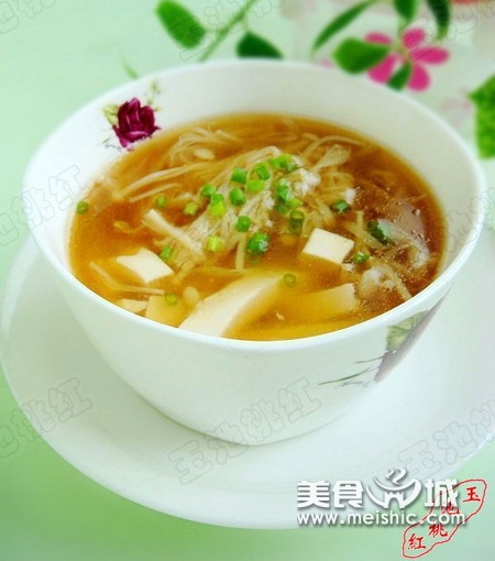 金针菇豆腐肉片汤的做法