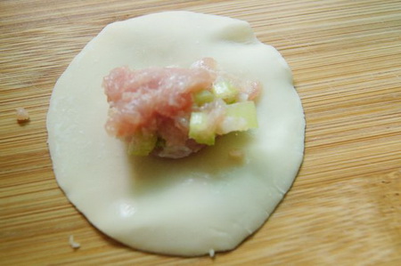 芹菜猪肉水饺步骤8