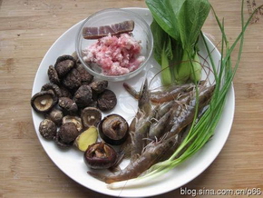 鲜虾百花酿冬菇原料