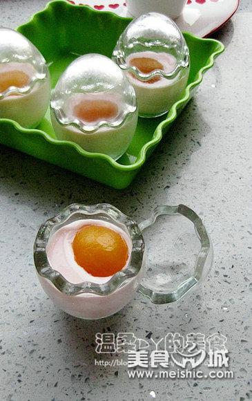 鸡蛋造型的黄桃布丁的做法