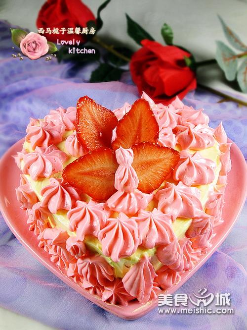 奶油霜草莓蛋糕的做法