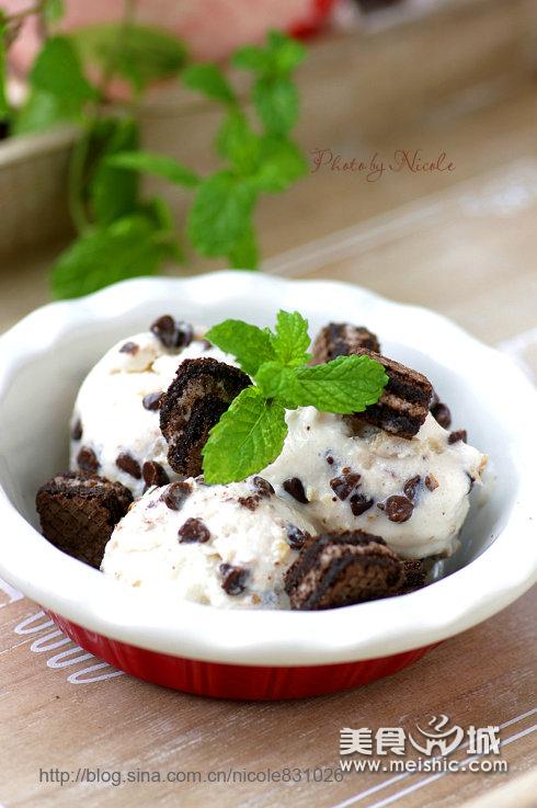 巧克力核果酸奶酪冰淇淋的做法