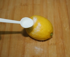 冰爽蜂蜜柠檬水步骤1