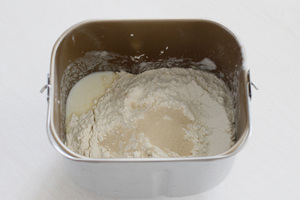 酸奶蛋白吐司的做法步骤2