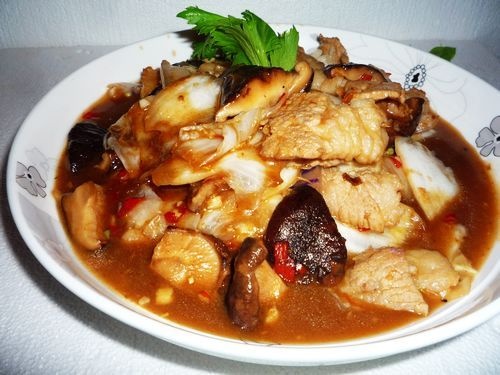 白菜香菇炒五花肉