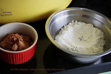 巧克力海绵蛋糕步骤2