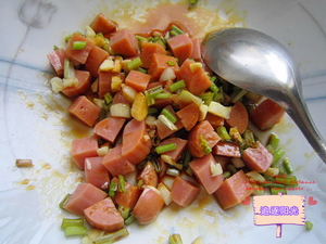 剁椒香菜豆腐步骤2
