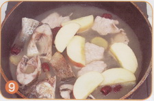 草鱼苹果瘦肉汤步骤9