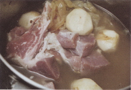 马蹄海蜇肉排汤做法步骤3