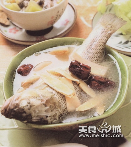 红枣芪淮鲈鱼汤