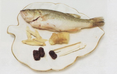 红枣芪淮鲈鱼汤材料