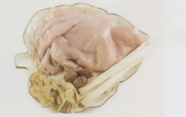 白术茯苓猪肚汤材料