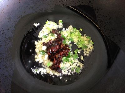豉椒肉臊煎豆腐步骤8