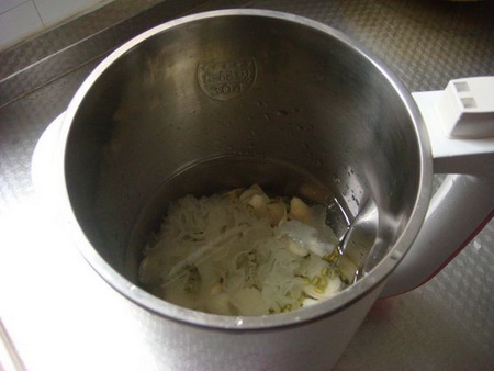 银耳百合绿豆浆步骤2