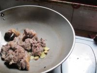 煮狗肉步骤4