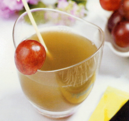 葡萄生菜梨子汁
