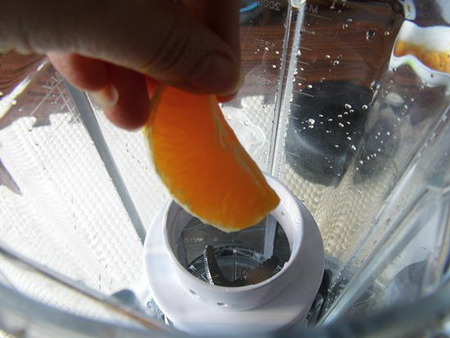 果粒多C橙汁的做法步骤2