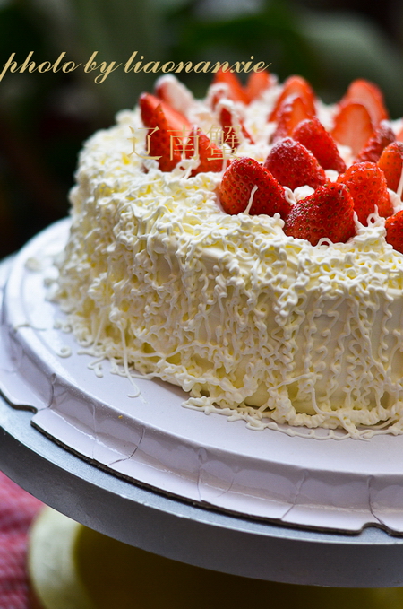 白雪草莓蛋糕
