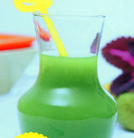 黄瓜西芹蔬果汁