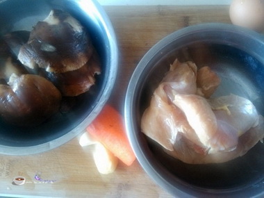 香菇芙蓉汤做法步骤1