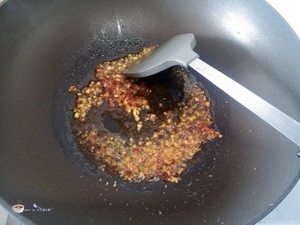 肉抹炒豌豆步骤8