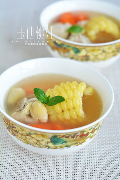 白果玉米排骨汤的做法