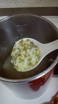 大米绿豆粥做法步骤8