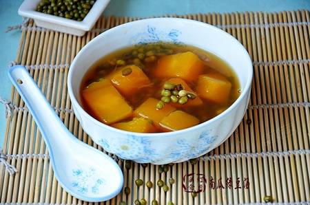 消暑佳品:南瓜绿豆汤