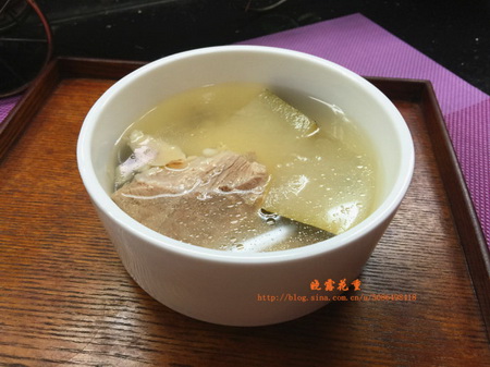 冬瓜薏米土猪肉汤