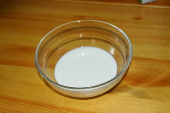 黄桃酸奶做法步骤1