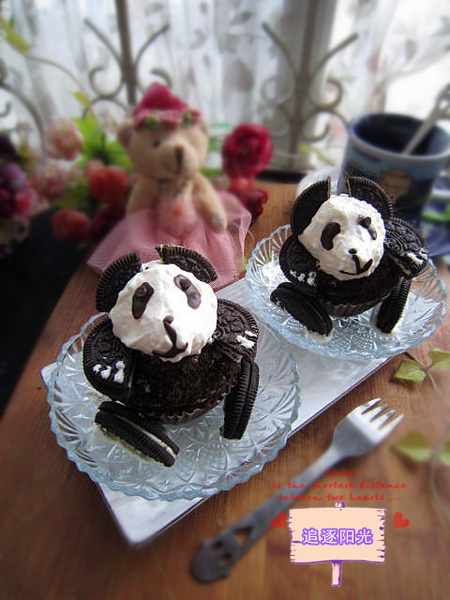 熊猫巧克力纸杯蛋糕的做法