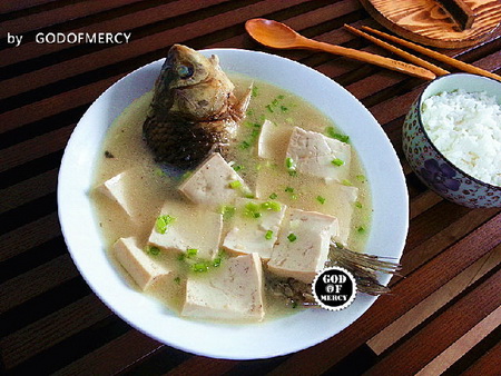 国民月子餐:鲫鱼豆腐汤