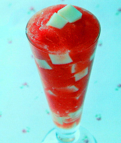 草莓酸奶沙冰