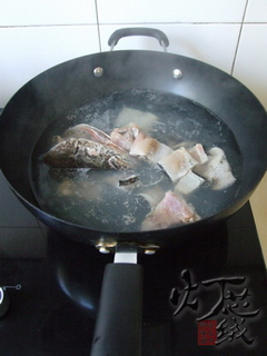 黑鱼木耳豆腐汤步骤3