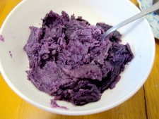 酸奶盖浇能量紫薯泥步骤1