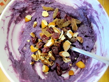 酸奶盖浇能量紫薯泥步骤4