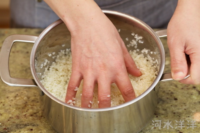 日式炒饭的做法步骤1