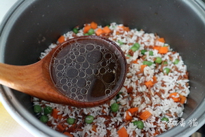 时蔬排骨红米饭的做法步骤11