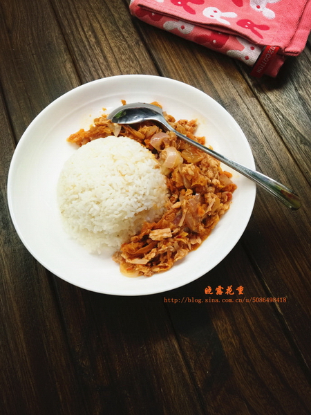 金枪鱼韩国泡菜烩饭的做法