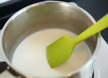 香脆炸鲜奶的做法步骤1